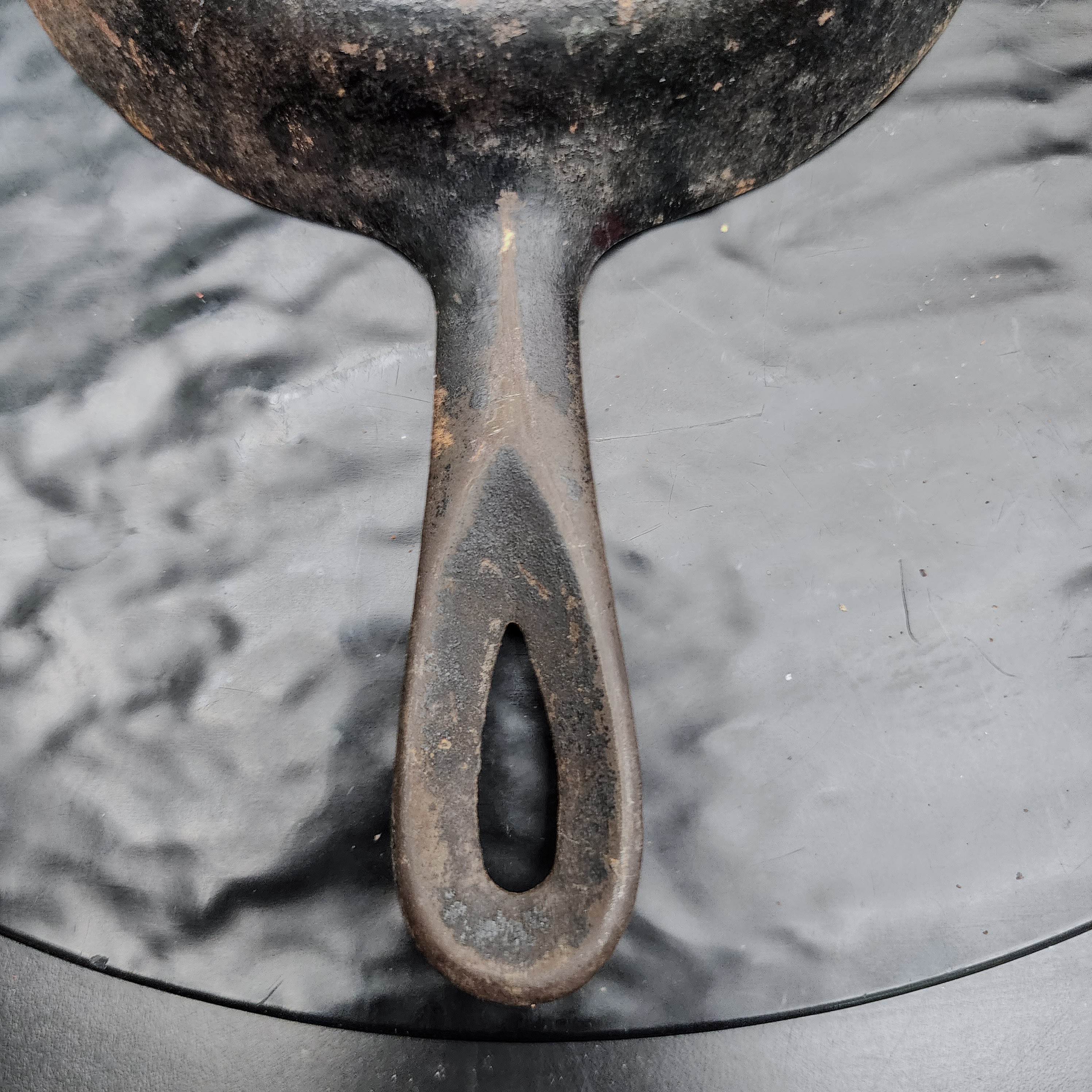 グリスウォルド ワッフルアイロン ハート JULY.11.1922 Griswold No 3 Cast Iron Skillet 709B Large Logo Heat Ring Vintage